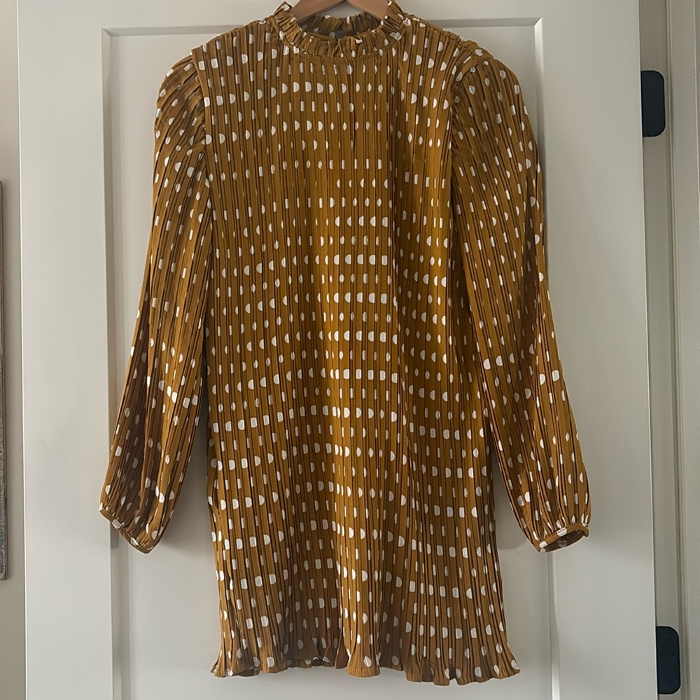 Lulus XS polka dot dress